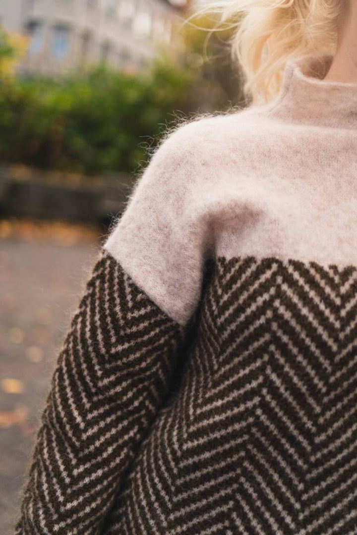 AVALLONE | MAGLIONE DOLCEVITA COMODO